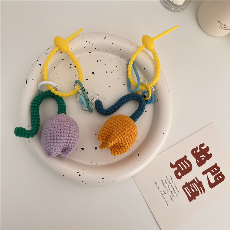 11281 Hand-knitted tulip pendant, women's fresh bag, keychain pendant, schoolbag accessory, Japanese and Korean style for girls full figure