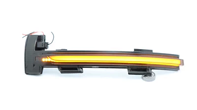 Suitable for Volkswagen's new Sagitar Sagitar Bora Supai Lavida rearview mirror running water turn signal (Dönmə işıqları) - yellow-streamer