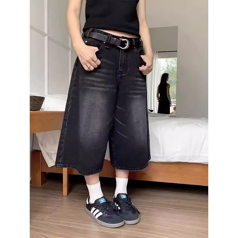 검은색