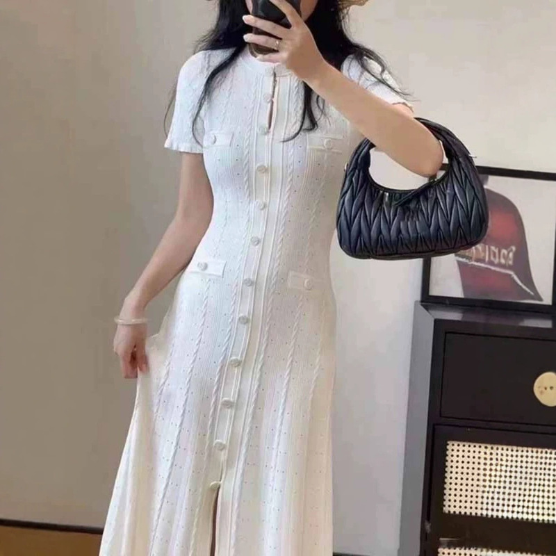 2026 New French-Style Elegant Socialite Short-Sleeve Knit Dress with Hollow-Out Ribbed Design and Single-Breasted Slim-Fit Long Dress 2026 New French-Style Elegant Socialite Short-Sleeve Knit Dress with Hollow-Out Ribbed Design and Single-Breasted Slim-Fit Long Dress