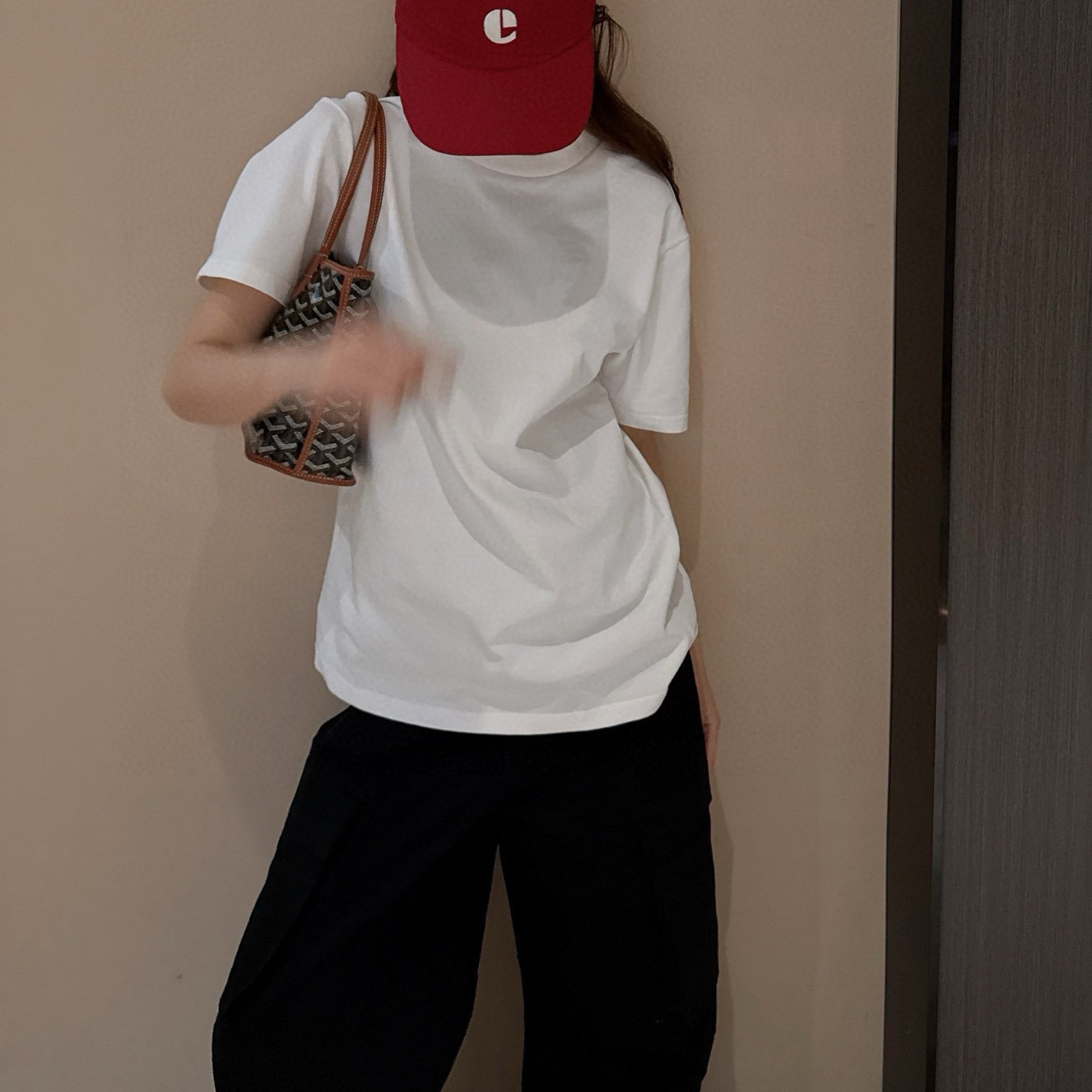 Summer light and thin breathable short sleeve T-shirt for leisure
