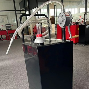 Jinding 30 gallon hand fuel pump convenient and simple portable car warehouse fuel tank factory direct sales