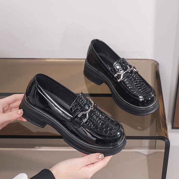 Women's shoes English style