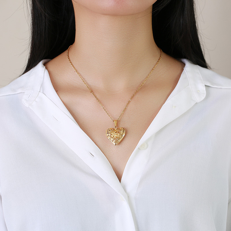 Fashion Heart Shape Titanium Steel Necklace Plating Stainless Steel Necklaces