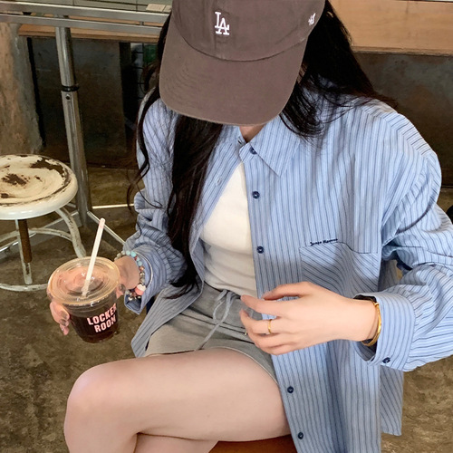 Blue striped long-sleeved shirt jacket for women in spring and autumn new loose and slim casual outside wearing small cardigan shirt