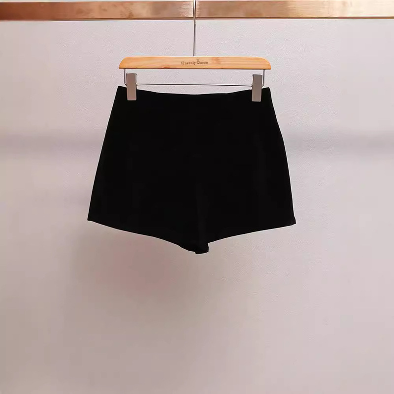 Shenzhen Nanyou Classy Women's Clothing Autum New Slim and Versatile Simple Black A-Line Wide-Leg Velvet Shorts for Women