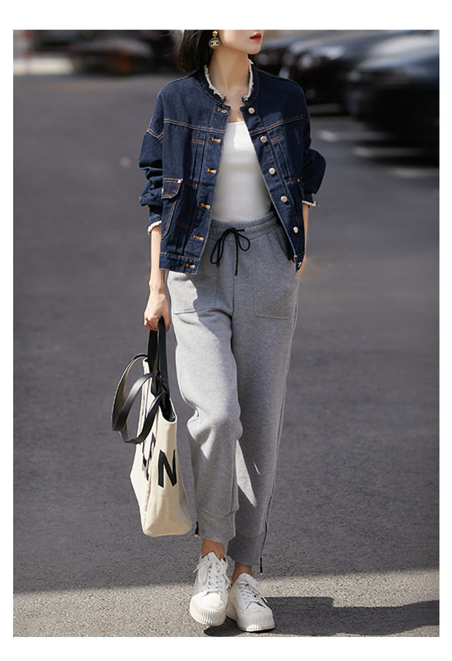 Áo khoác denim nữ cổ tròn tay dài màu xanh đậm phong cách vintage tôn dáng — Màu xanh đậm chi tiết 3