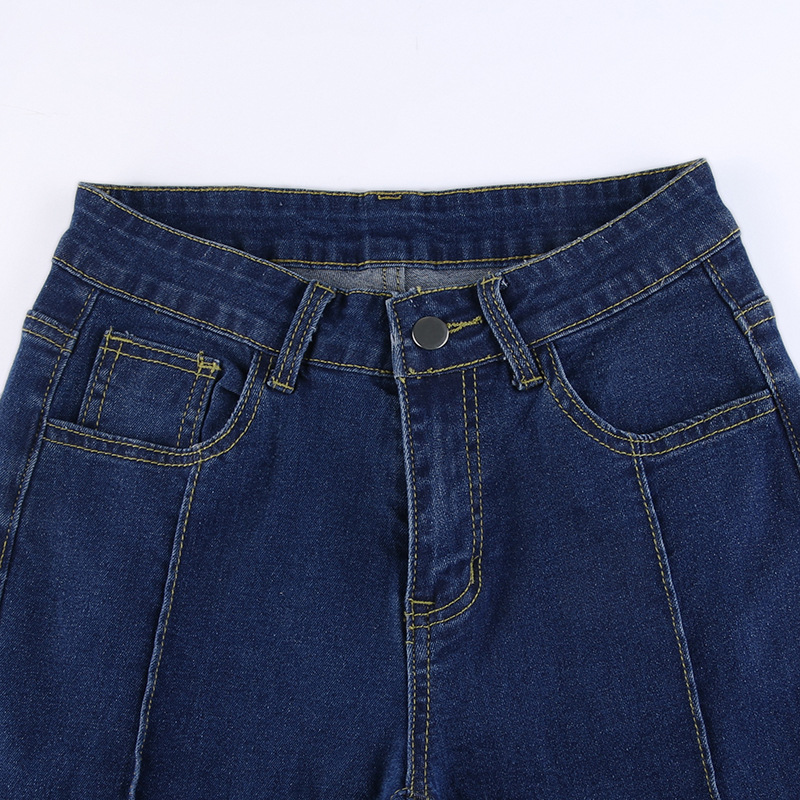 jeans micro acampanados de tiro alto con segmentación azul NSSSN119637