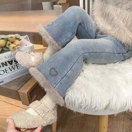 喇叭裤女童加绒牛仔裤冬季2025新款女宝宝加厚冬装儿童一体绒裤子