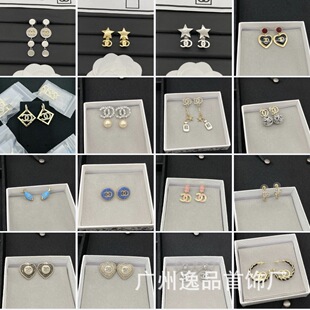 �ϼҿ羳����CD��ĸ�i��������Ƕ��Ů�͹Űٴ��S�~���|�S��ֱ�N