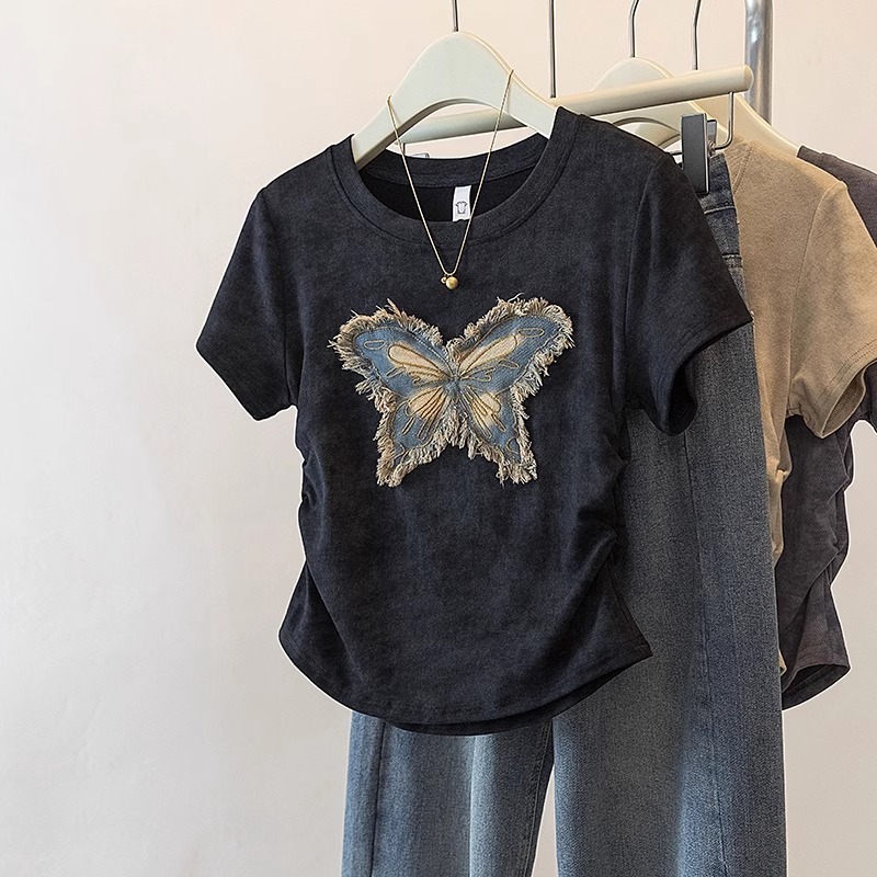 夏の女性用半袖Tシャツ、新しい大きいサイズ、少し太った女の子、スリムでユニーク、シックで多用途な蝶のトップス|undefined