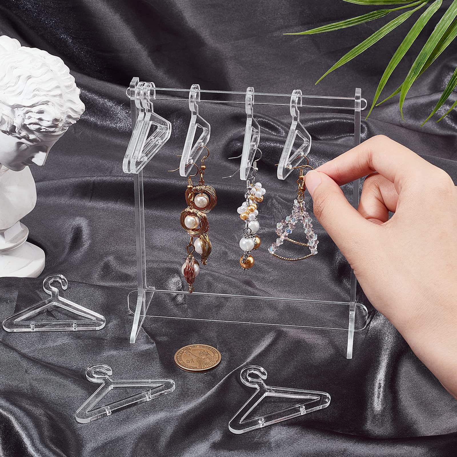 originality A small minority Earrings Ear Studs Storage rack transparent desktop Jewelry Swing sets Acrylic Exhibition Jewelry Storage rack