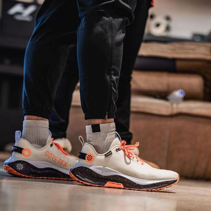 (Physical with standard) Men's shoes INFINITY RUN 4 GORE-TEX cushioning sports running shoes FB2204