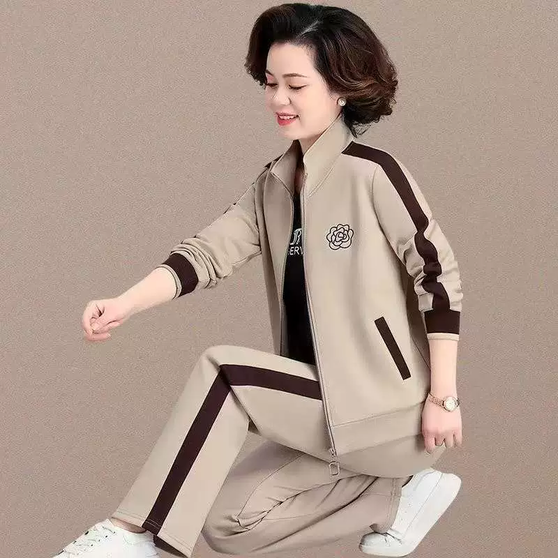 Спортивный костюм костюм женский 2025 весна и осень новая мода иностранное снижение возраста темперамент свитер повседневный набор из двух частей