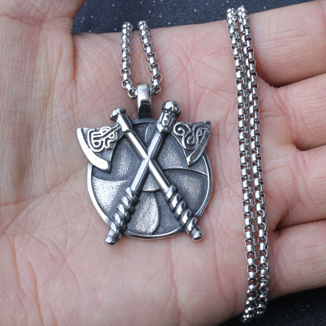 Collana vichinga vintage con ciondolo doppia ascia in acciaio_voghion.com