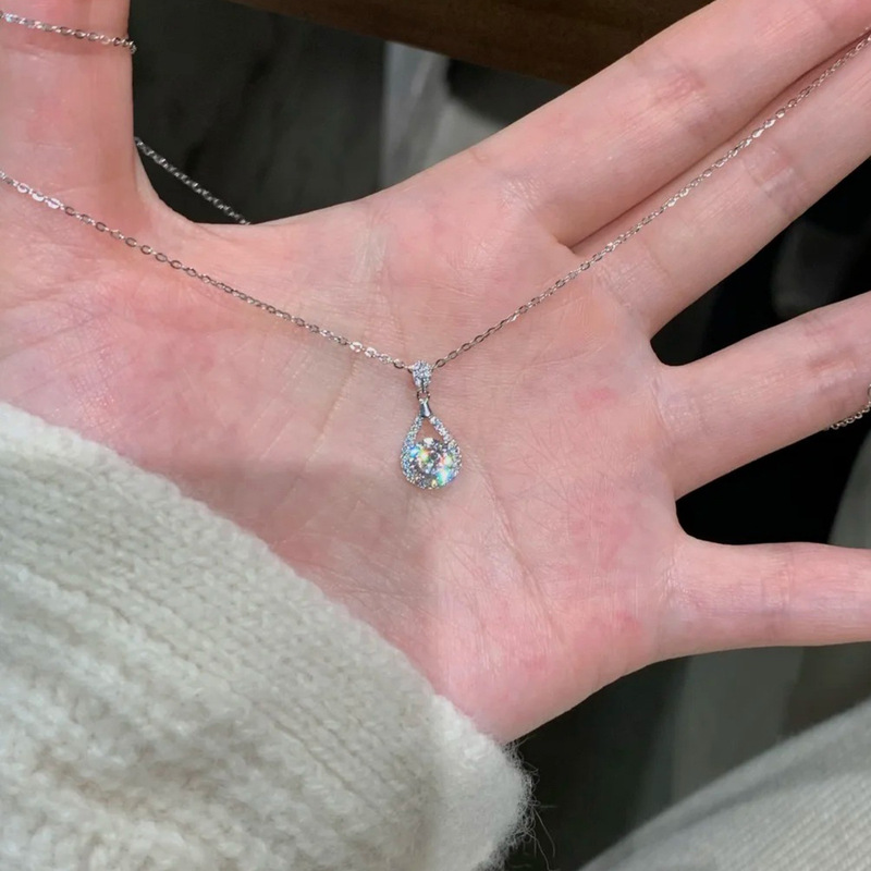 Sparkling Angel's Tears Necklace 2026 New Model Light Luxury Exquisite Niche Design Clavicle Chain Custom Jewelry Sparkling Angel's Tears Necklace 2026 New Model Light Luxury Exquisite Niche Design Clavicle Chain Custom Jewelry