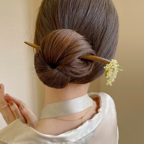 Super fairy temperament osmanthus fringe hairpin for women with bun hair, ball head, cheongsam, Hanfu hairpin, wooden hairpin on the back of the head, headdress
