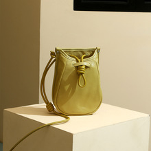 2025新款单肩包定制真皮包包女抽计手机包大容量斜挎小包logo压印