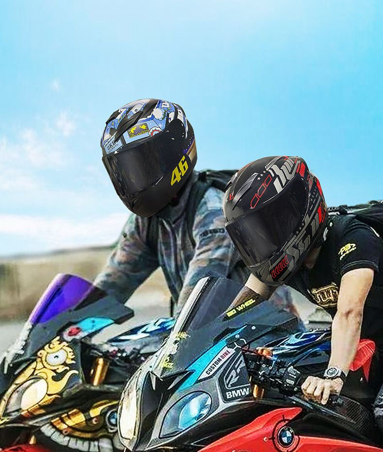 Foreign Trade Motorcycle Helmet with Horns, Full-Face Helmet for Men and Women, Safe for All Seasons, Rider Electric Vehicle Helmet, Dropshipping