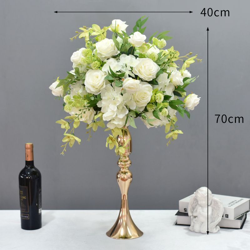 녹색과 흰색의 큰 황금색 꽃 그릇