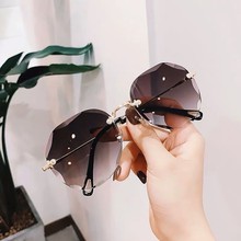 网红街拍新款多边形太阳镜女大脸显瘦海洋片sunglasses无框切边墨