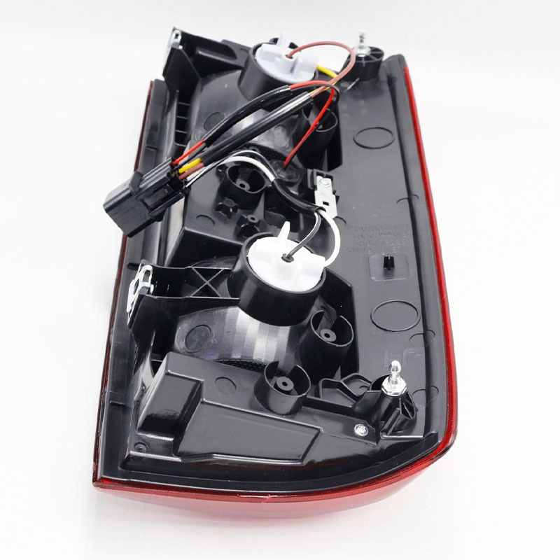 4133200P306A is suitable for the rear tail light, reverse light, and brake light of the JAC T8 pickup truck, with bulb and wiring harness