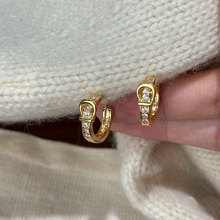 �OӋ���R���΢��ʯ�AȦ����ŮС�����Ԫ��ؕr�г������h���