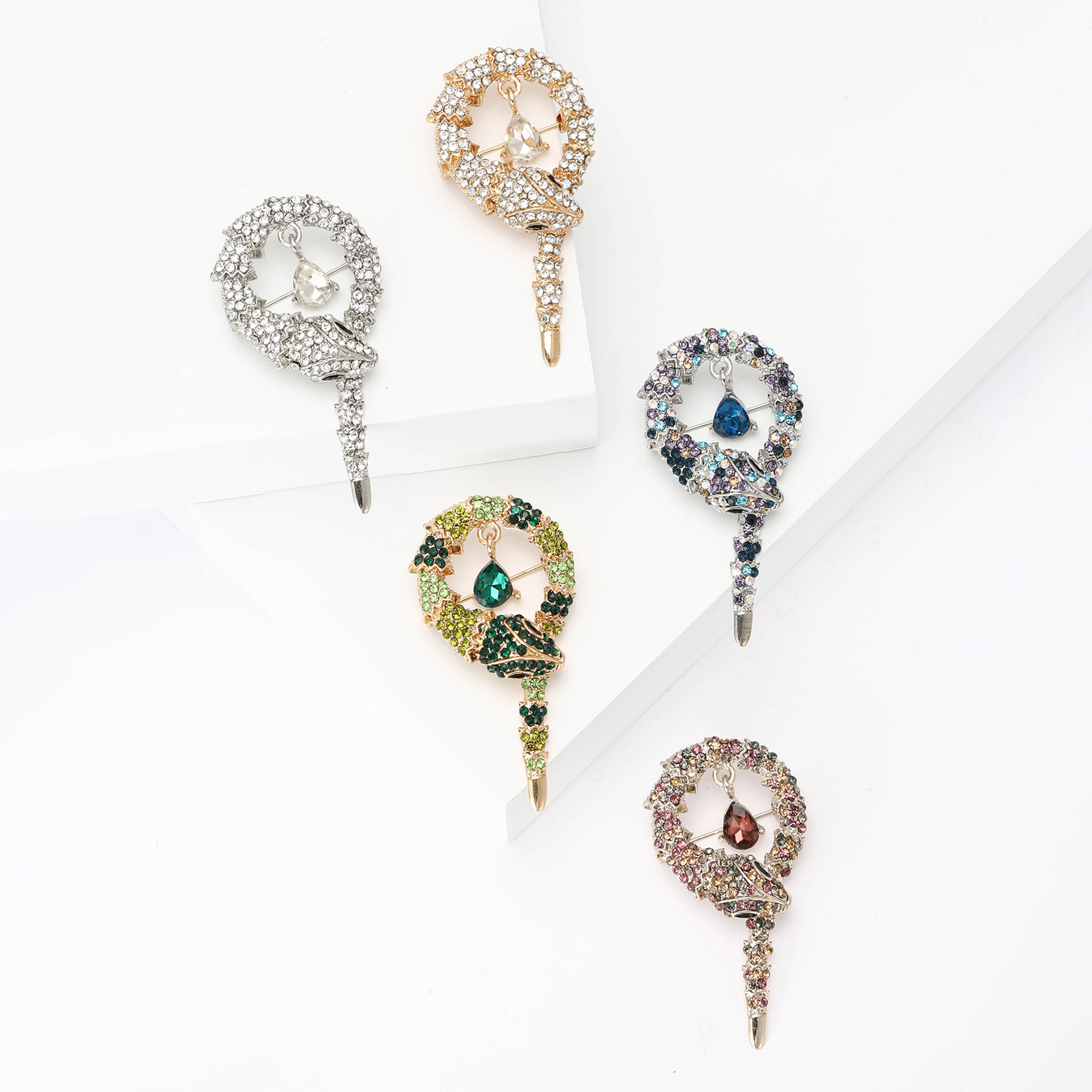 11g Weight Brooches Classification Holiday, Banquet, Daily Occasion Alloy Material Snake Pattern Unisex Gender Lady Style Lady Pin Snake Alloy Unisex Brooches 无