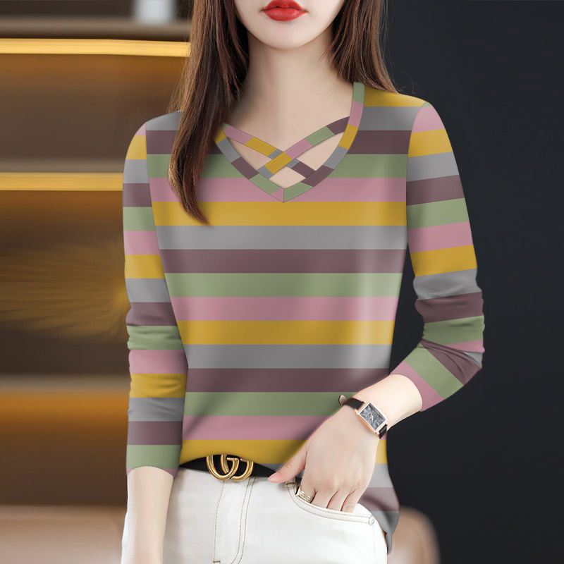 Wholesale 2025 Spring and Autumn New Mom Long Sleeve V-Neck Bottoming Shirt Slim T-Shirt Women's Top One Piece Dropshipping Wholesale 2025 Spring and Autumn New Mom Long Sleeve V-Neck Bottoming Shirt Slim T-Shirt Women's Top One Piece Dropshipping
