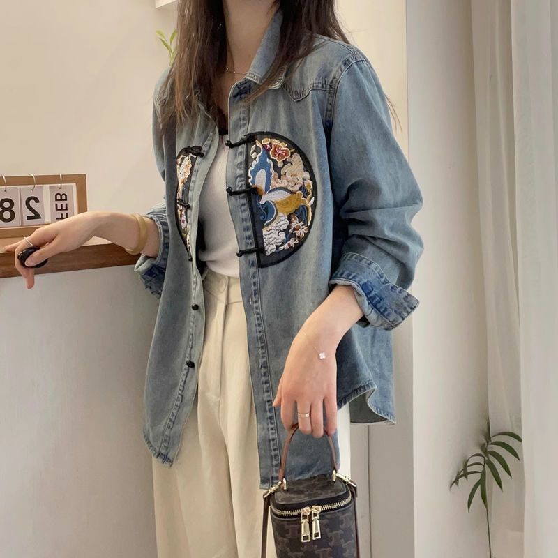 新中式牛仔襯衫女早春2025新款歐貨重工刺繡國風復古立領盤扣上衣