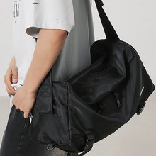 新款大容量斜挎包男生潮牌休闲通勤单肩包女机能骑行枕头包男士背