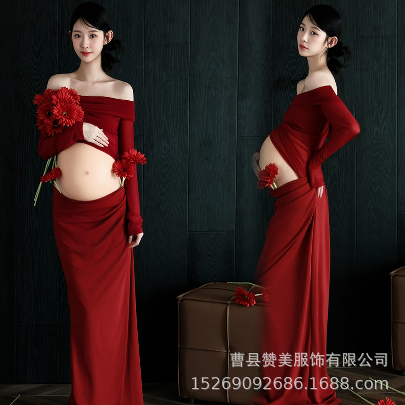 Maternity photoshoot outfit: French-style, elegant red dress for creating a sophisticated atmosphere in indoor photography, perfect for capturing photos of pregnant women Maternity photoshoot outfit: French-style, elegant red dress for creating a sophisticated atmosphere in indoor photography, perfect for capturing photos of pregnant women