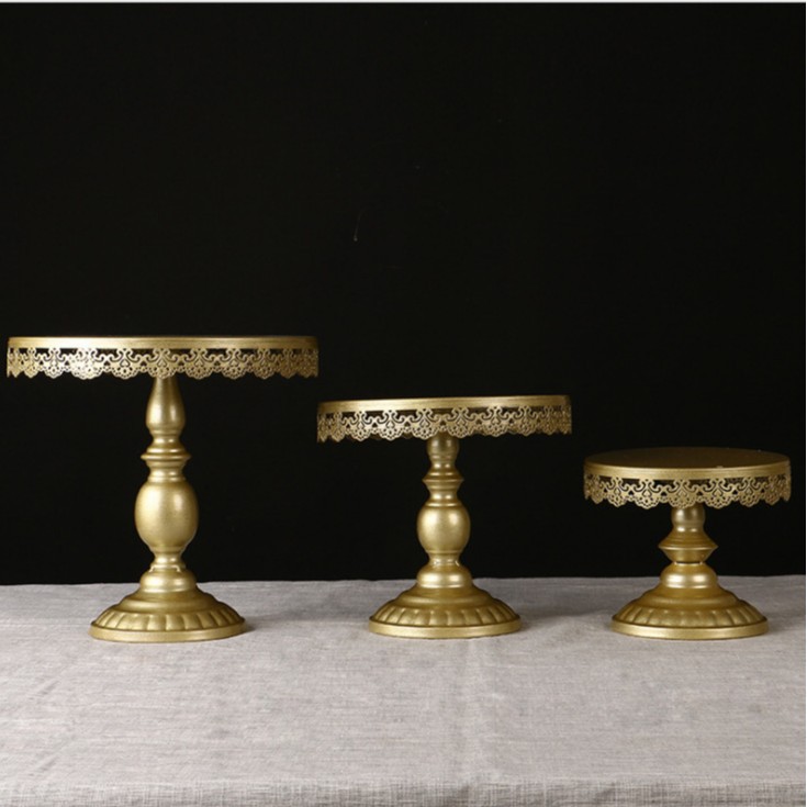 Creativo estilo europeo oro hueco estante de pastel de boda props mesa de postres decoración de postres tienda de postres refrigerio combinación de estante de pastel