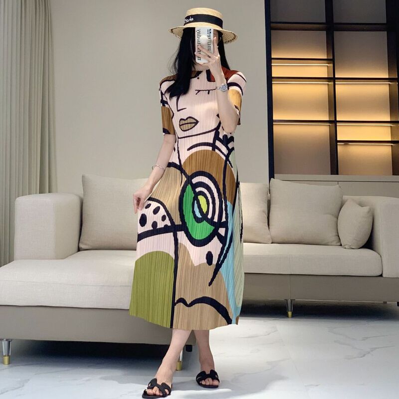 Miyake Pleated 2024 Summer New Cartoon Printed Short-sleeved Elegant Mid-length dress Women's Fashionable Slim-fit Slimming