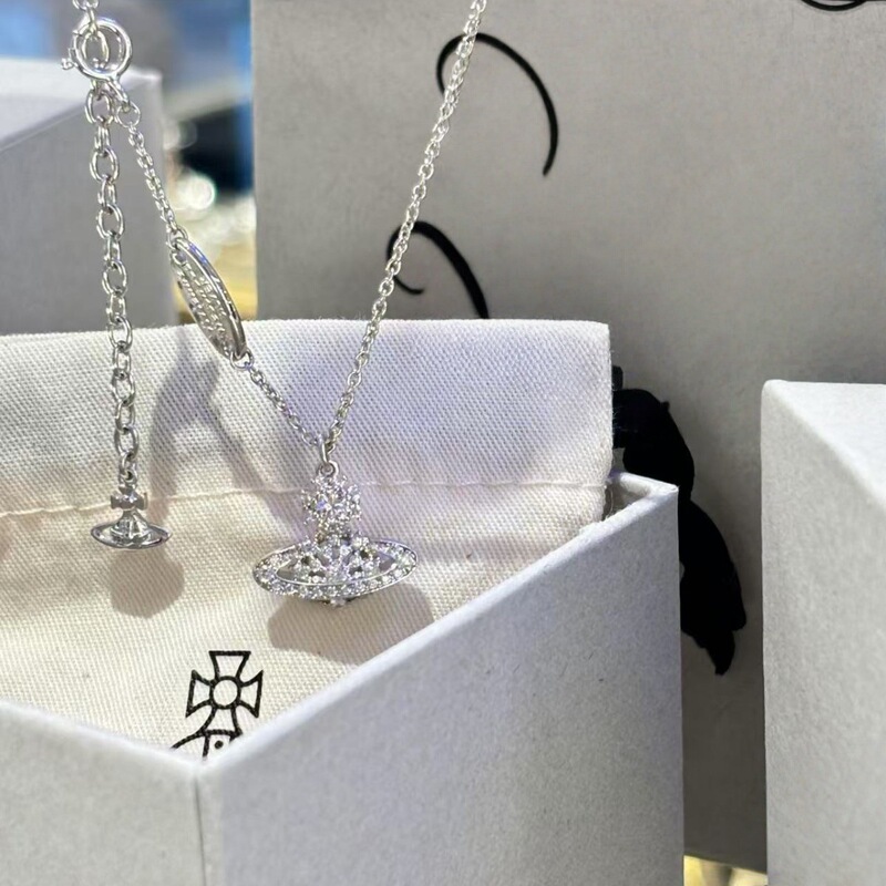 Empress Dowager Yan Value Luxury Super Flash Zircon Rhinestone Snowflake Flash Diamond Saturn Planet Necklace Women's Light Luxury All-Match