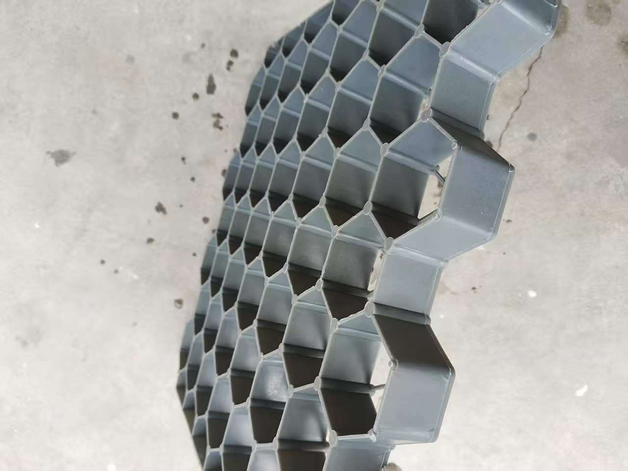 Grille de plantación de césped HDPE estacionamiento jardín verde de 4 cm de alto patio de grava bloqueado ecológico de protección de pendiente
