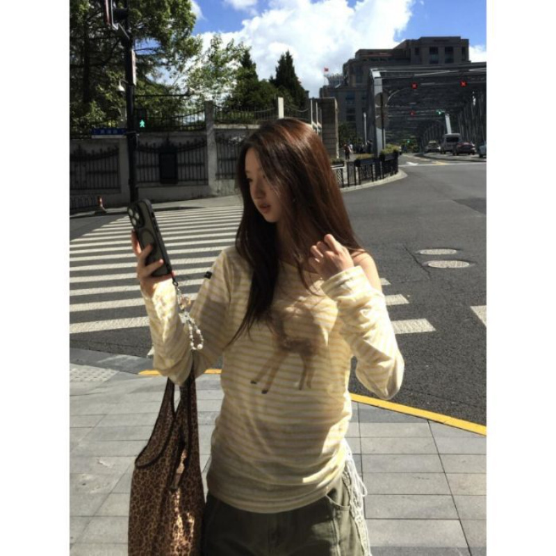 韩版斜肩梅花鹿印花微透长袖T恤女夏宽松休闲百搭慵懒感防晒罩衫|undefined