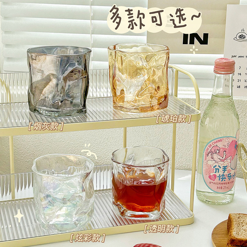 Vaso de agua potable de alto valor Vaso de vino de whisky Taza femenina Taza retorcida Taza de bebida colorida Taza de café casera