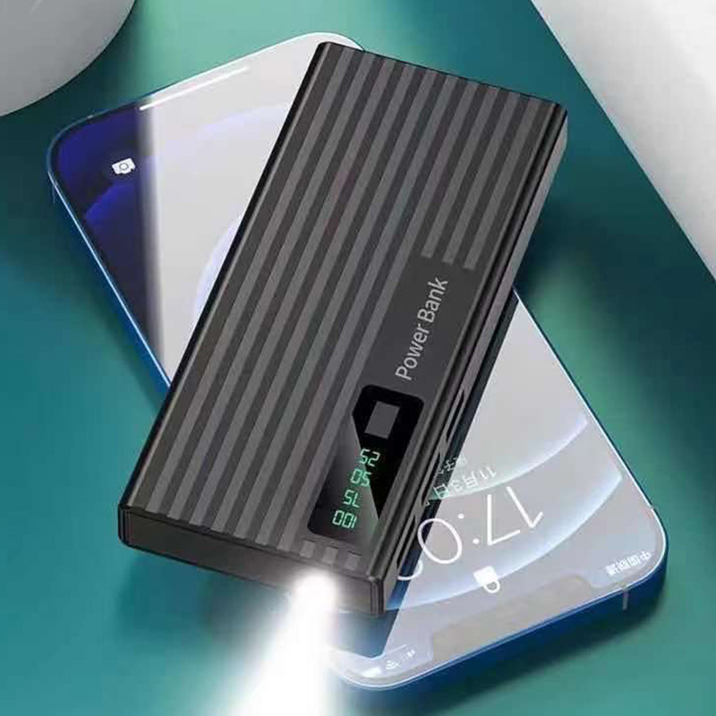 Cuadrado de carga tesoro de 20000 mAh fuente de alimentación portátil al aire libre de gran capacidad con lámpara led tesoro de carga en stock