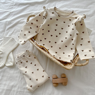 ins Autumn and Winter Small Love Baby Suit Baby Flying Sleeve Home Clothes Baby Base Two-piece Set