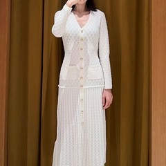 S家纯色优雅高端女装2025夏季法式优雅风显瘦镂空V领针织连衣裙女