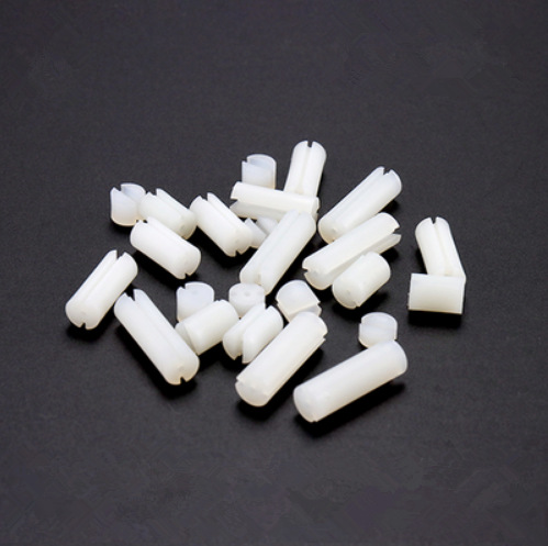 供应LED6.3X3MM LED三孔隔离柱 3P塑料间隔柱 LED灯柱 绝缘灯座