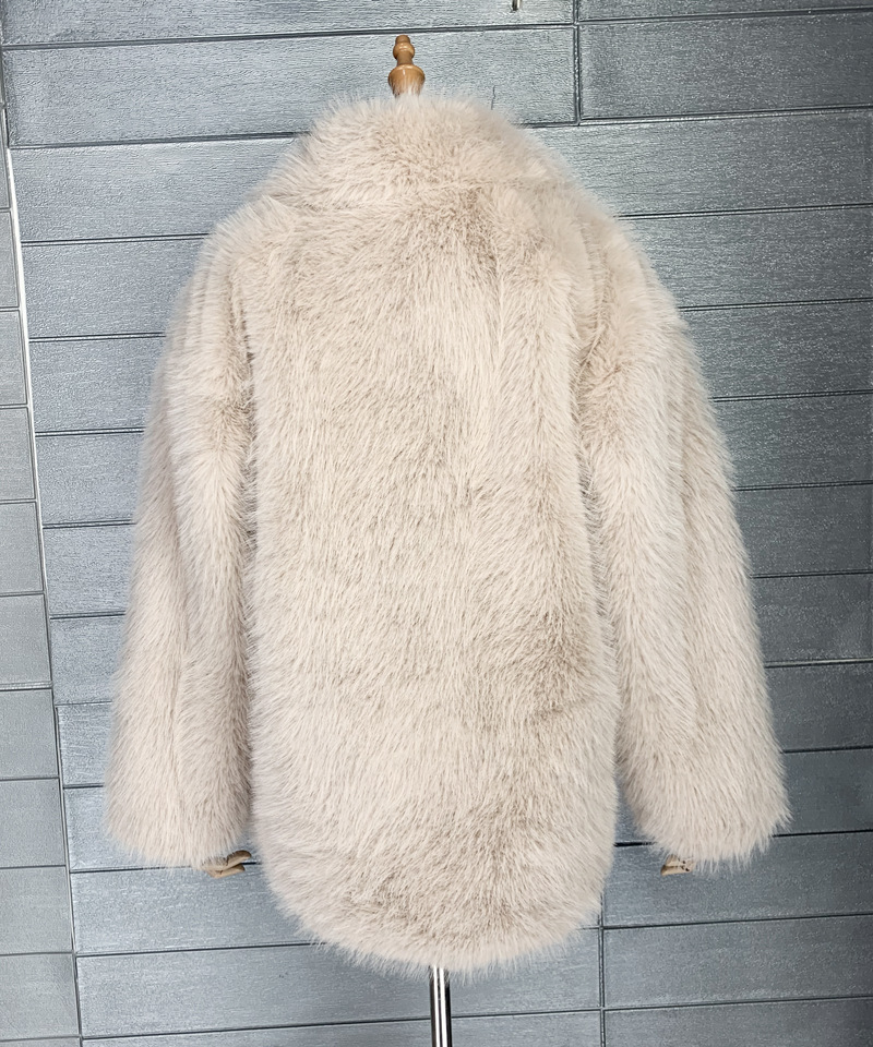 Dames imitatiebont jas met reverskraag halflang wintermodel_voghion.com
