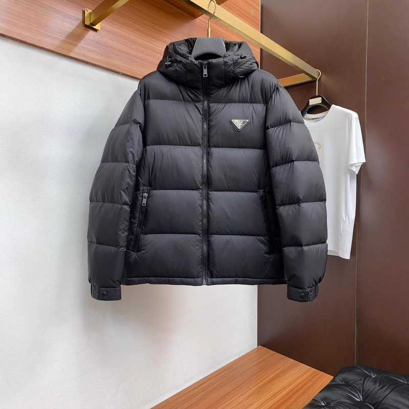 Correct Version of 25 Autumn and Winter New Mongolian Tnf Miu Miu Miu Pra Prajia Tb Stand Collar down Jacket Jacket for Men and Women Correct Version of 25 Autumn and Winter New Mongolian Tnf Miu Miu Miu Pra Prajia Tb Stand Collar down Jacket Jacket for Men and Women