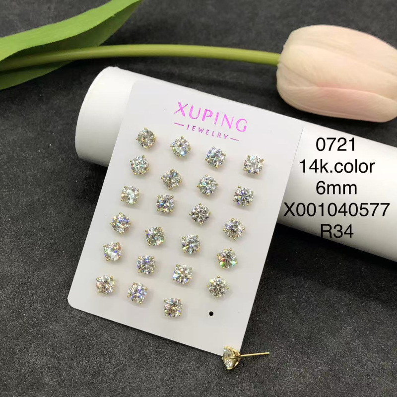 Xuping Jewelry Moda, simple y versátil, cuatro garras y seis garras, pendientes de circón simples, desplazamientos diarios, pendientes pequeños exquisitos al por mayor