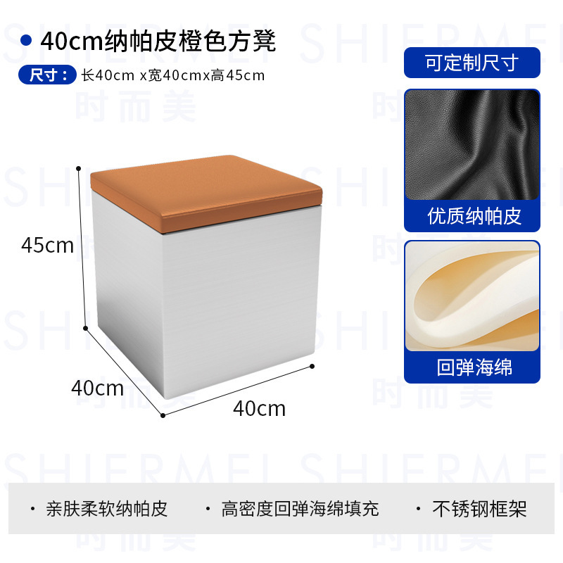 工業風カフェは壁に寄りかかってソファーに座っています。|undefined