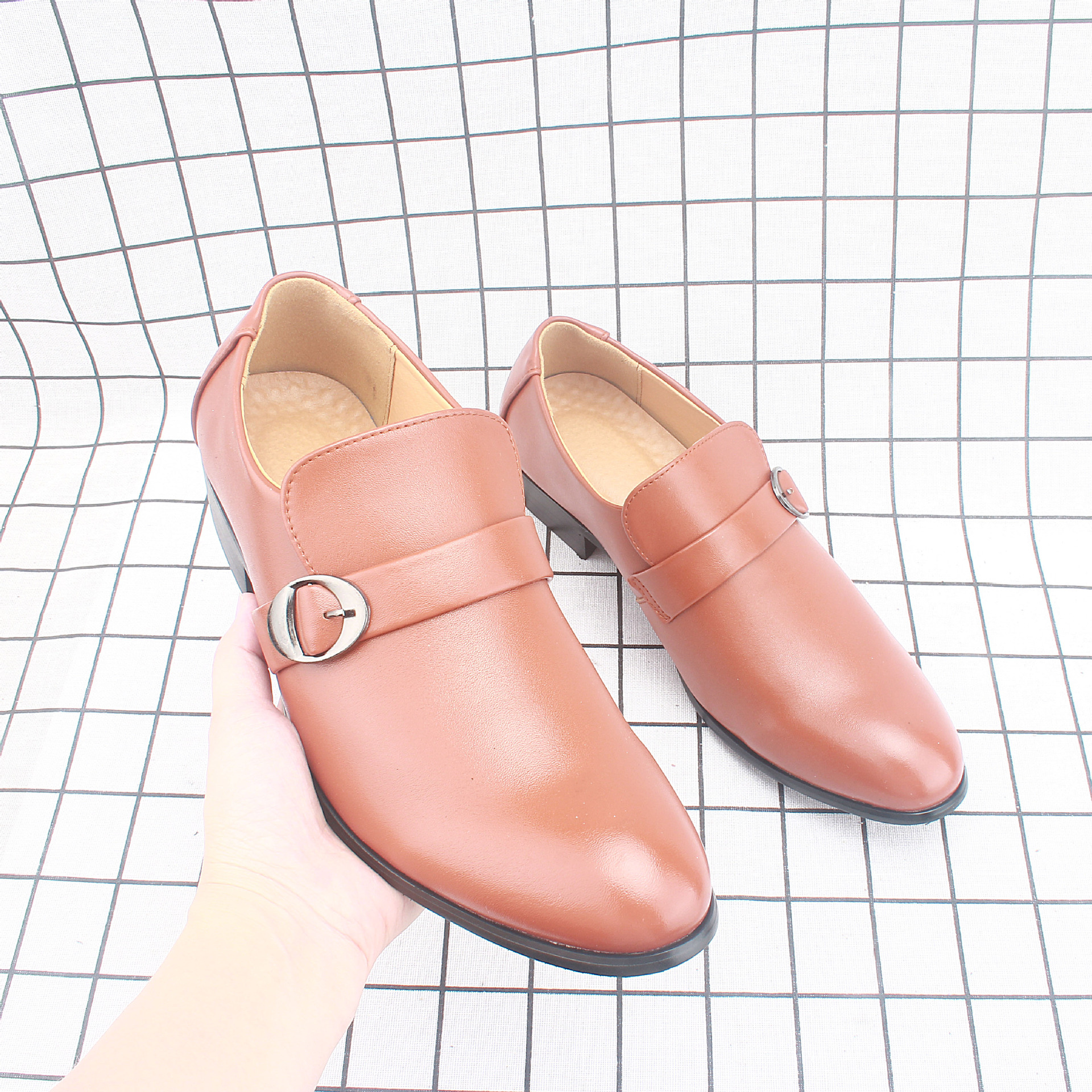 ��ʽ����ƤЬ�羳�����¿��ָ�Ьʱ����ʿ�׽�����ƤЬ1836