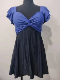 比基尼;连体泳衣;三件套泳装