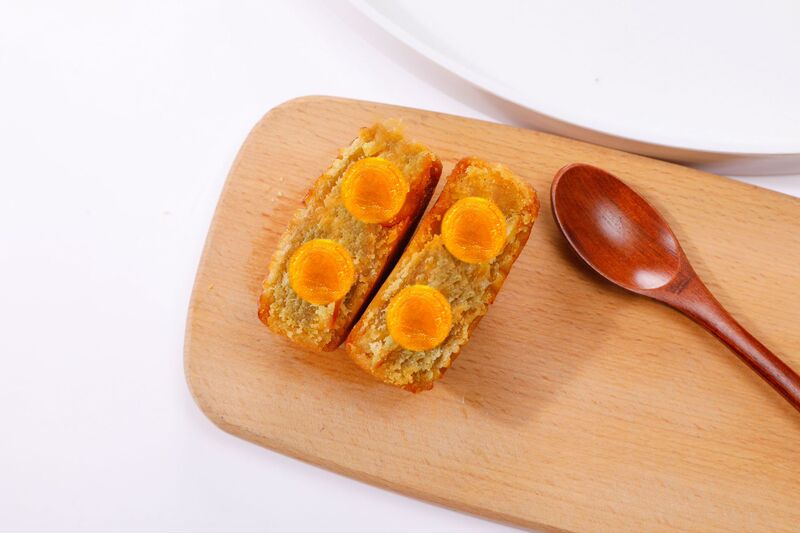 中秋の広式月餅の伝統的なばら売りの多味の双卵黄蓮蓉の赤い豆の五仁の伝統的な古い月餅の卸売り|undefined