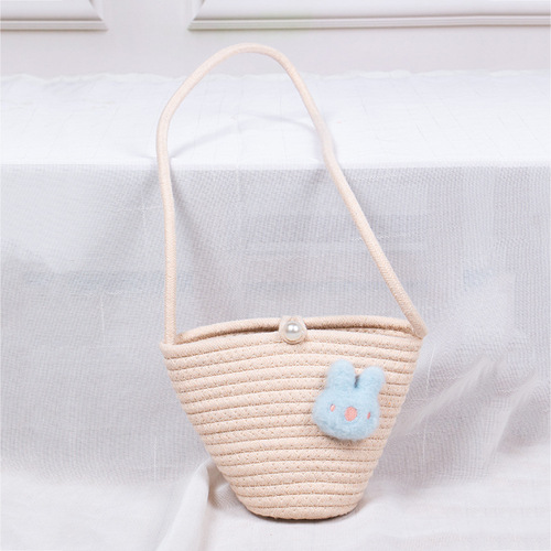 Grass-woven small bags for women, new flower print crossbody bags with hand-woven straps, versatile vacation and beach bags, factory wholesale